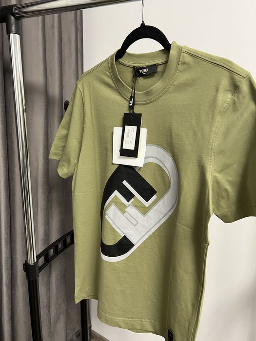 Tricou FENDI super calitate