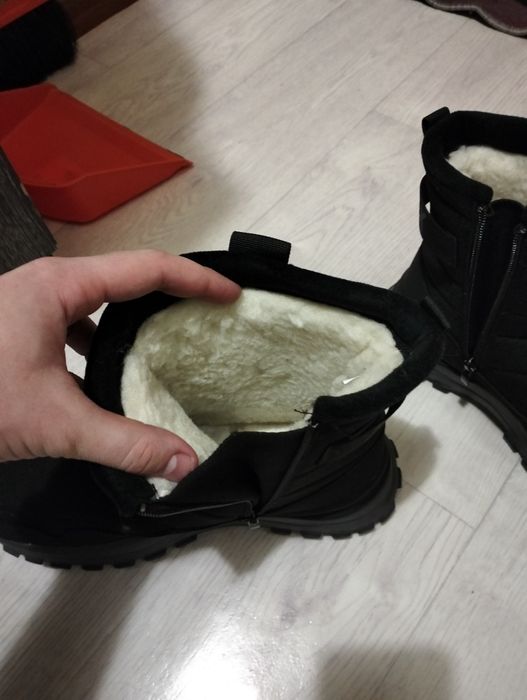 Продам ботинки. Новые 44р