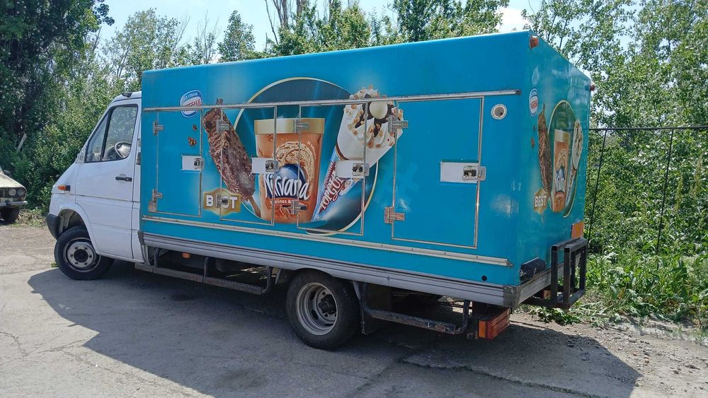 Dezmembrez Mercedes SPRINTER W904-411 CDI Din 2001-611.981