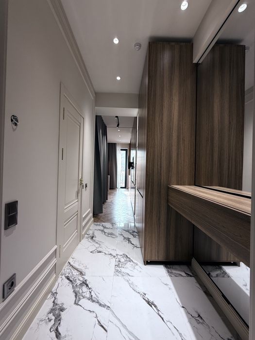 Сдаётся уютная студия у метро с дизайнерским ремонтом!