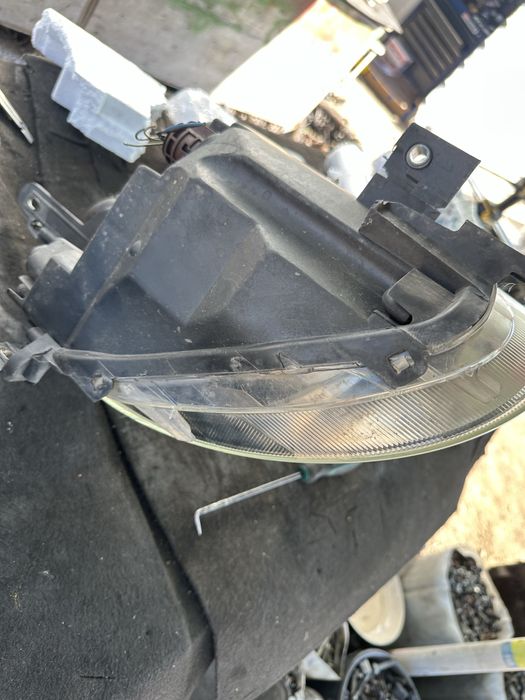 Фар фарове Fiat 500 L ляв и десен оригинални здрави