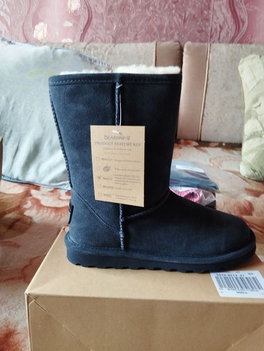 Продам уги темно синии