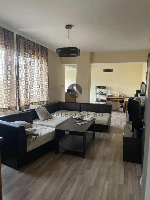 оф.24164 Обзаведен тристаен в Каменица 1