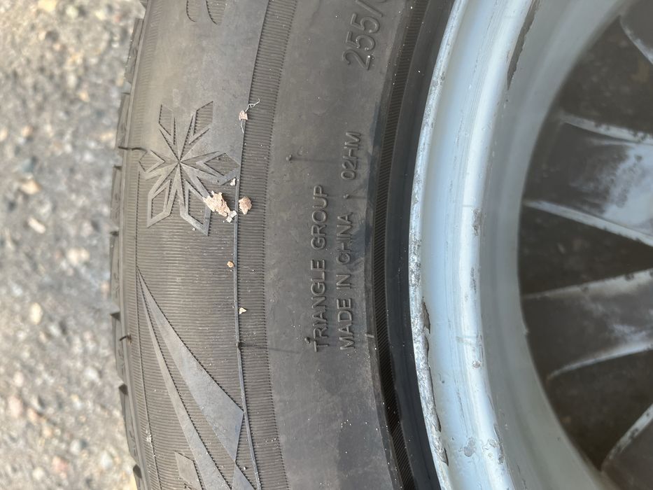 Land Rover +Triangle Snowlink PLO2 255/60R18 112V