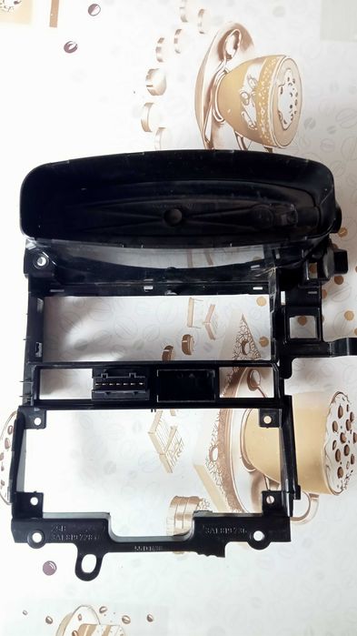 Рамка центральной консоли Passat B-4 Golf-3