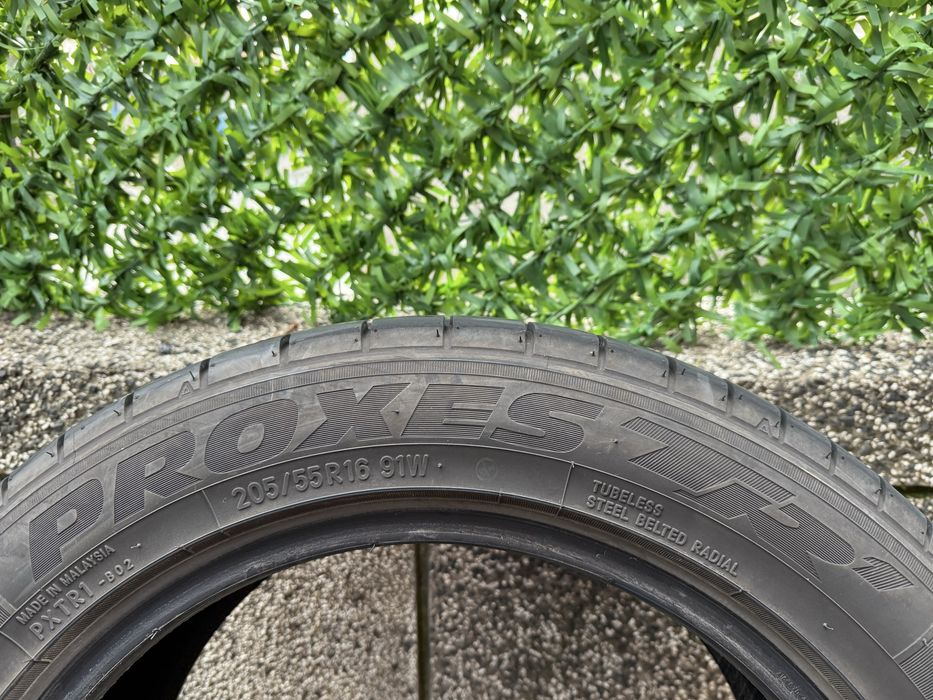 Автомобилни гуми 205 55 16 Toyo