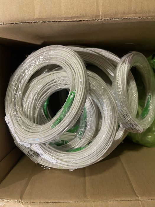 Оптический патч корд (кабель для оптического интернета)