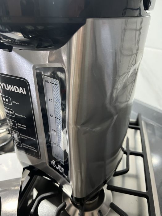 Термопот HYUNDAI HYTP-5840 .Цвет черный стальной нержавейка ,обьм 4 л.