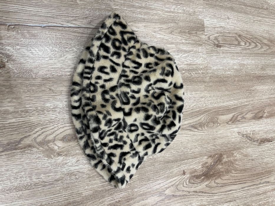 Леопардова шапка Bershka