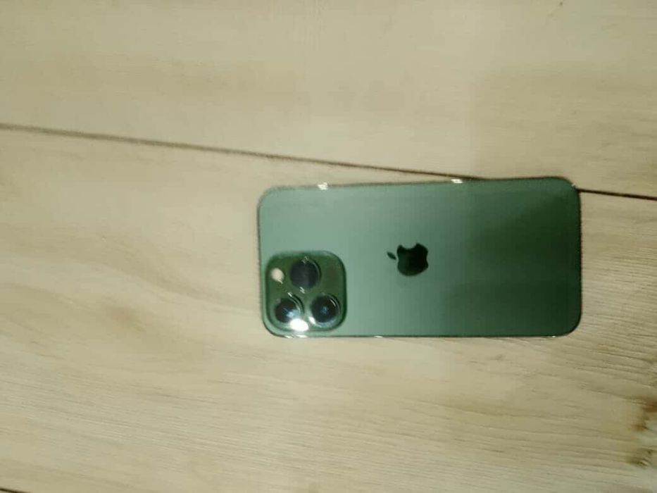 Продам 13 про.