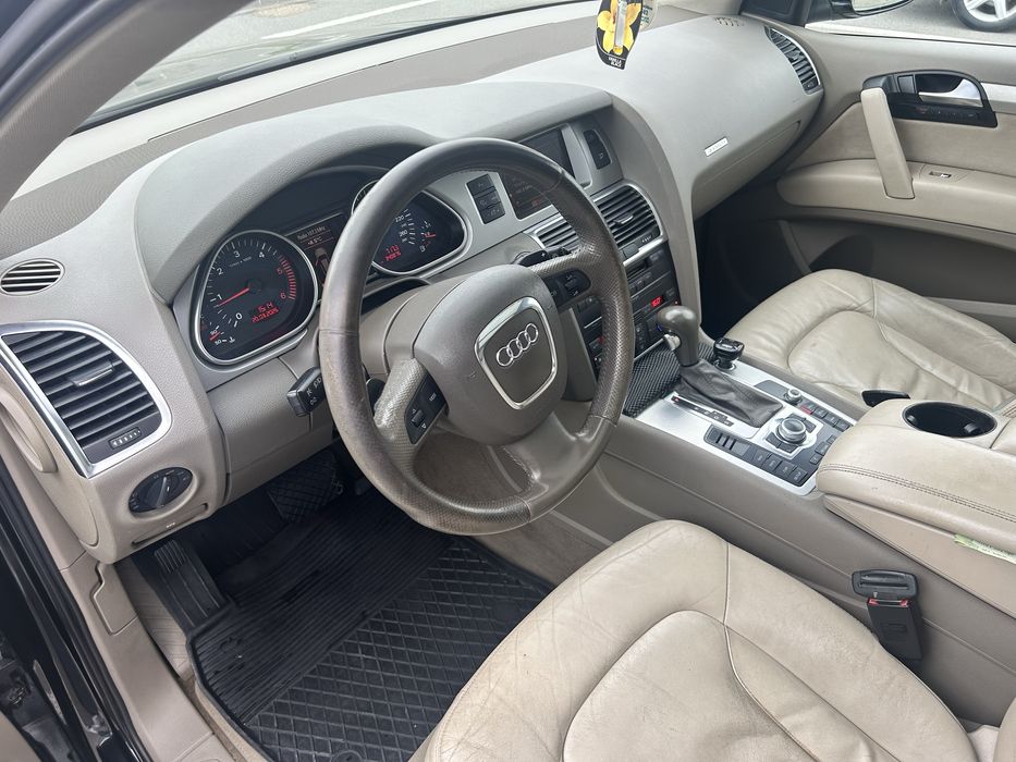 De vanzare Audi Q7 3.0