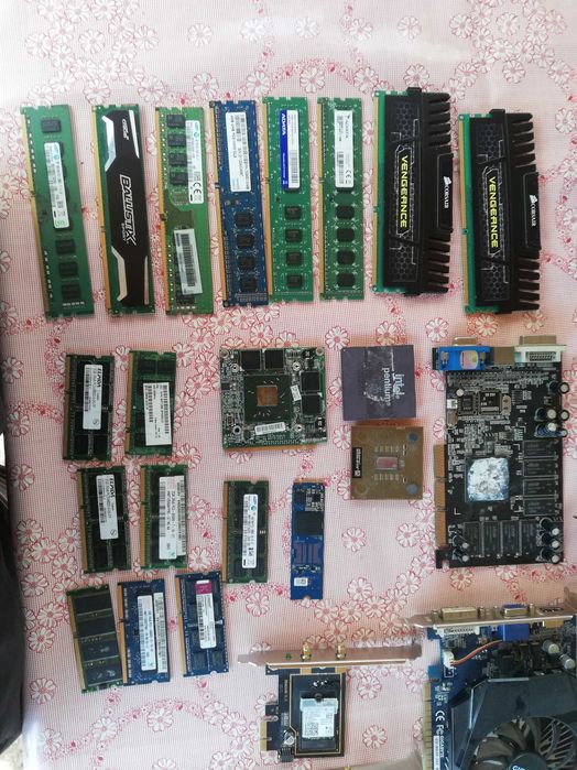 РАЗЧИСТВАНЕ  Лот компютърни аксесоари RAM видео карти процесори