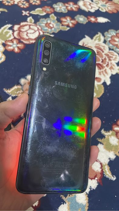 Самсунг А 70 128 гб