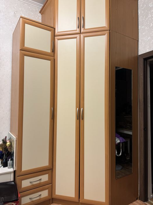 Продам шкаф срочно