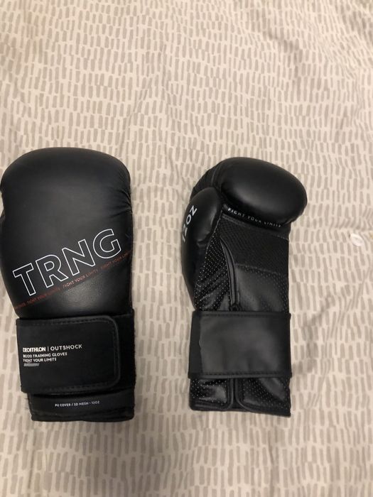 Боксов комплект – ръкавици TRN + протектори за крака