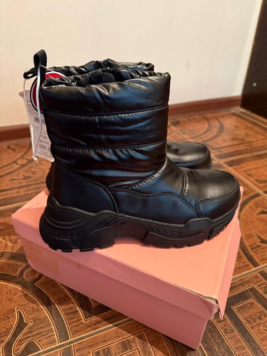 Продам женские сапоги