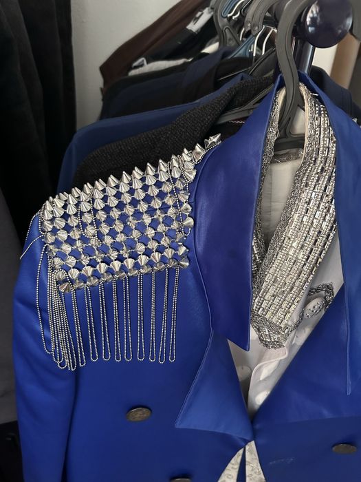 Эксклюзивный костюм тройка