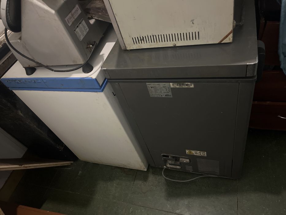 Холодильники не рабочие