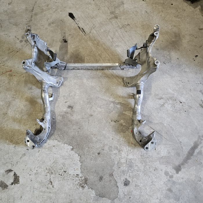 Преден мост ауди а5 а4 8T0.399.315H