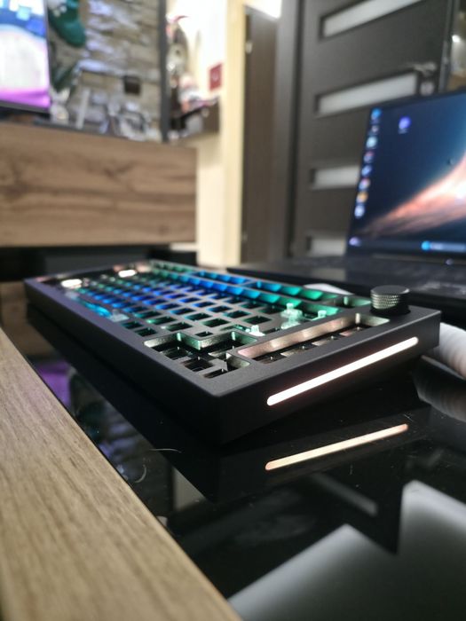 Glorious GMMK pro  основа