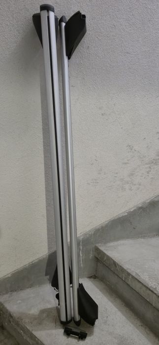 Напречни греди 135 см за интегрирани релси на покрива. Багажник