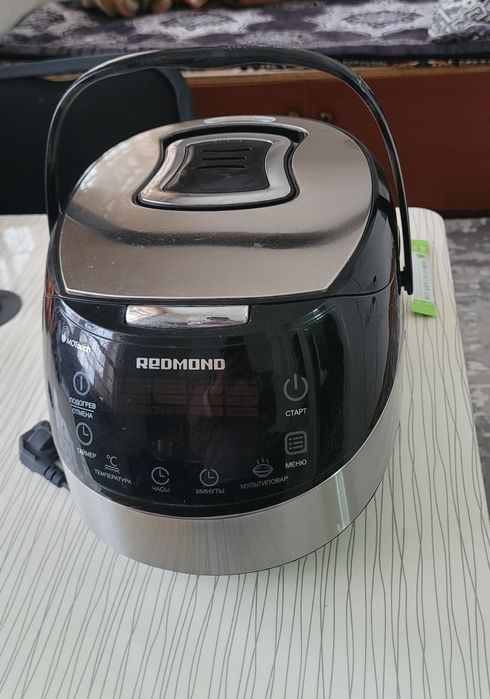 Мультиварка . Redmond