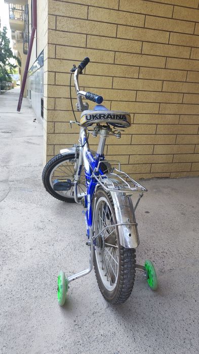 Детский велик сотилади