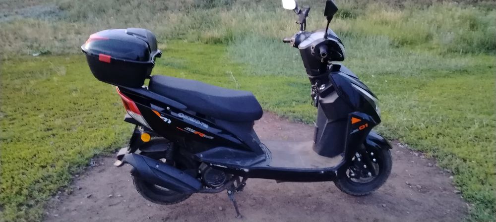 Скутер Номад 125