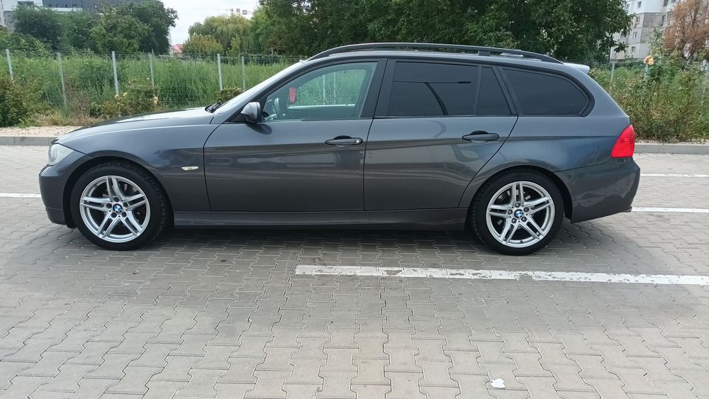 BMW  320  Diesel~  2008