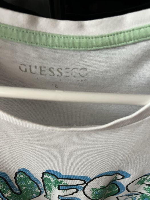 tricou guess aproape nou