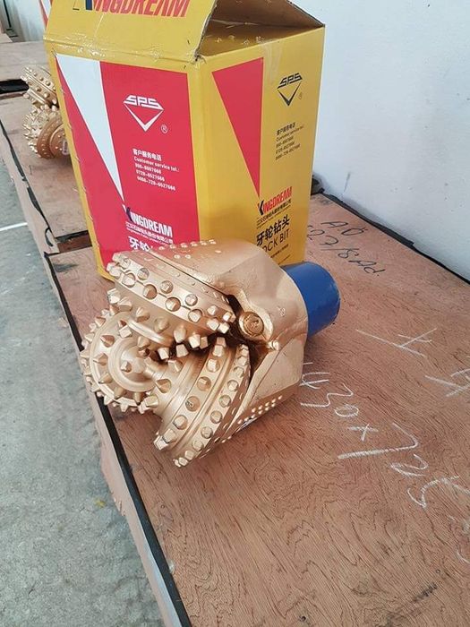 Долото трёх шарошечные разного размера товар есть в наличии