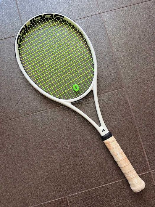 Solinco Whiteout XTD 18x20 (грип 4)