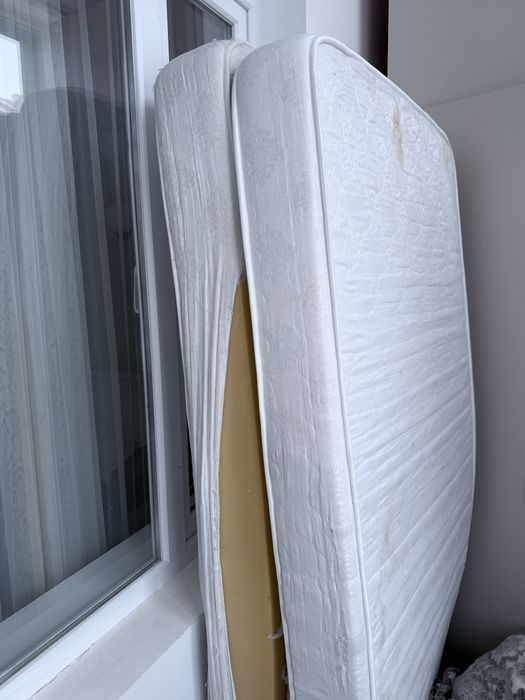 Продаётся качественный матрас 2шт