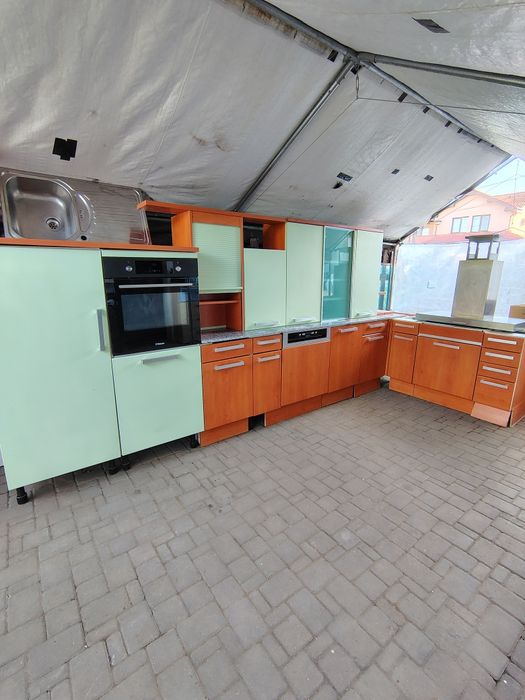 Mobila bucătărie DanKüche cu electrocasnice Neff Bauknecht