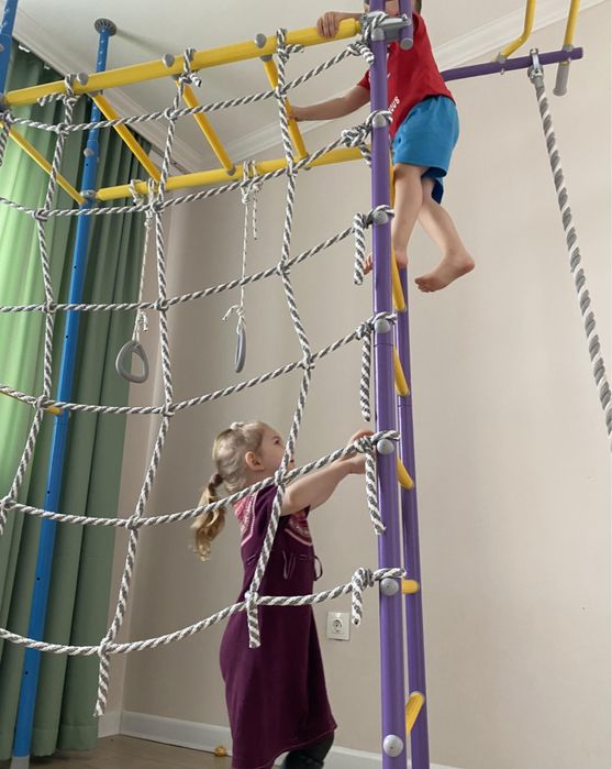 Шведская детская стена