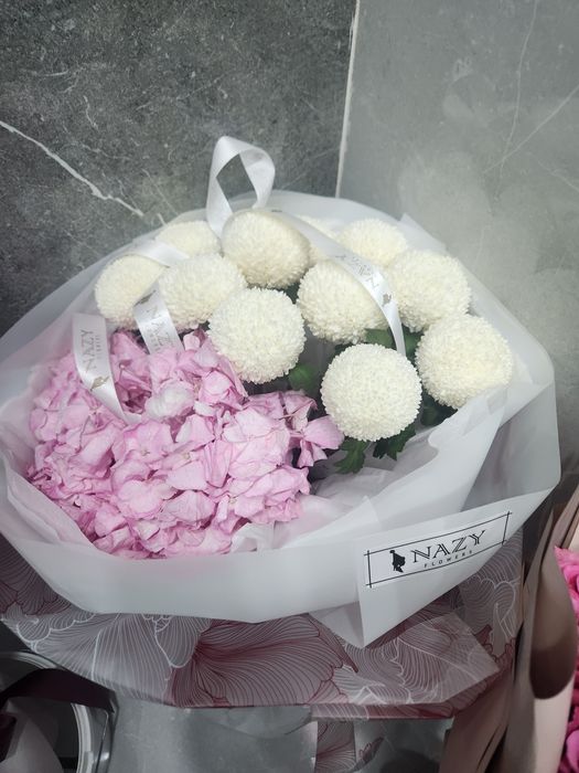 Живые цветы красивые