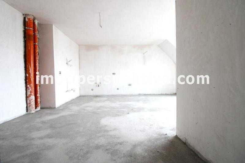 Продава се Многостаен апартамент в Пловдив, Христо Смирненски - 175 кв.м за 764 €/кв.м - Снимка #2