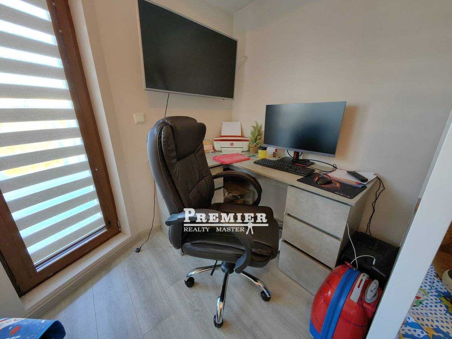 Продава се Тристаен апартамент в Бургас, Лазур - 138 кв.м за 1602 €/кв.м - Снимка #5