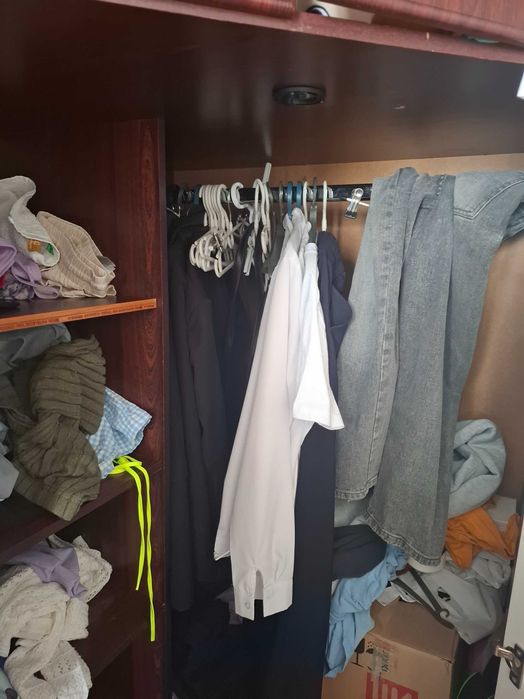 Отдам даром шкаф