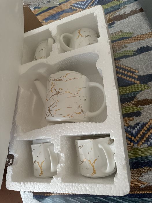 Продаю керамический чайный набор