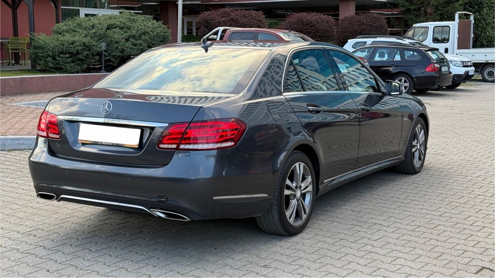 Mercedes Benz E220d E Class an 2015*9G Tronic Led ILS*2.2 CDi 170 CP