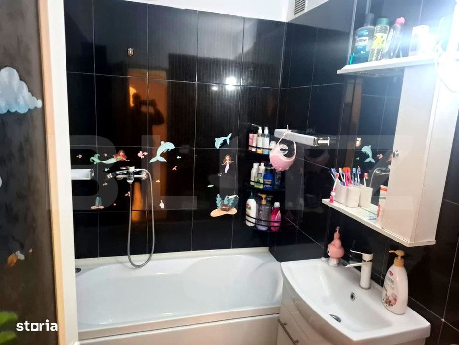 Apartament cu gradina propie de vanzare, 47 mp, zona Aleea Trandafiril
