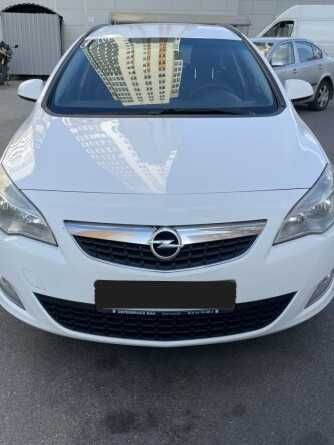 Opel Astra J 2011 inmatriculat
