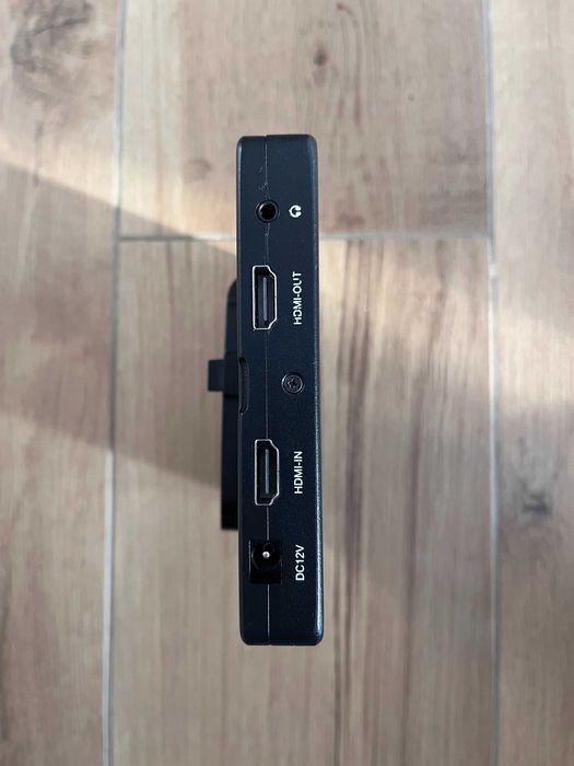 Feelworld Monitor T7 Plus monitor extern video + baterii + charger