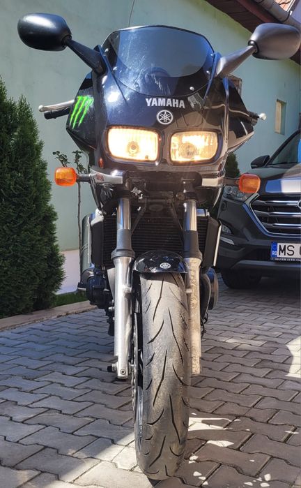 Yamaha Fazer 600