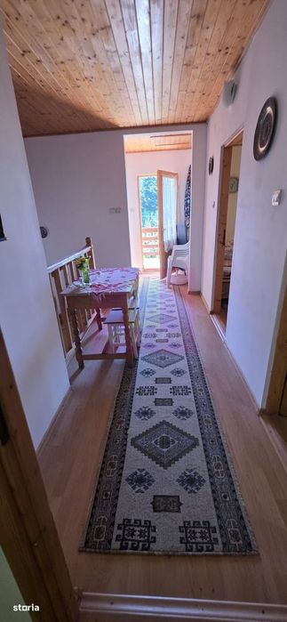 Vila cu 4 camere de vanzare in Busteni