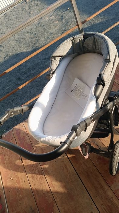 Продам коляску 2в1