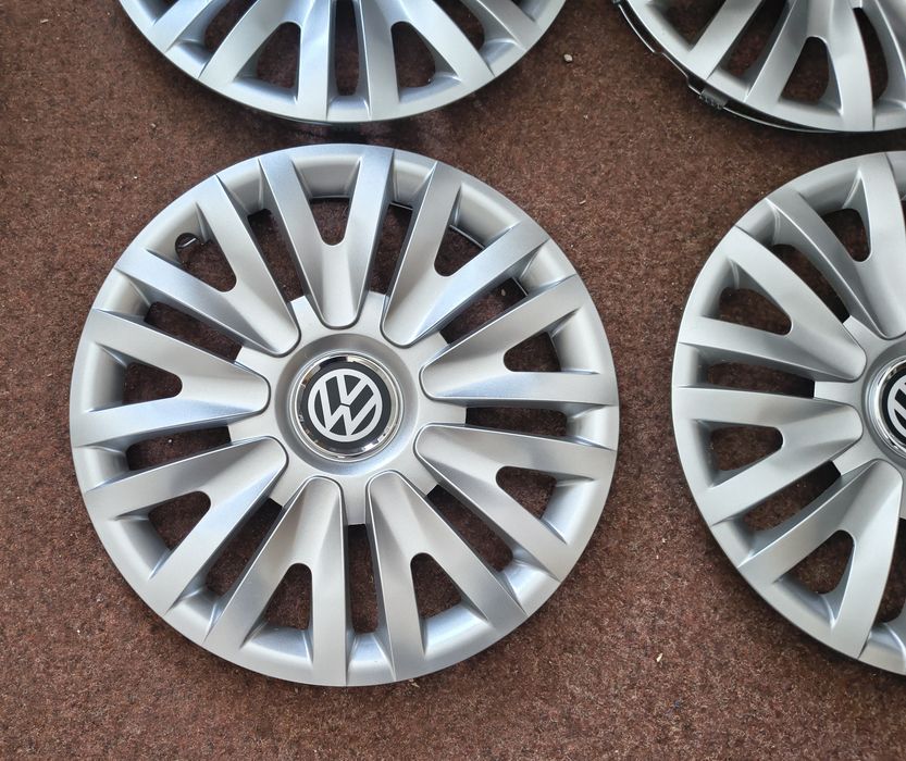 Capace NOI pt  jante  roti R 15  Vw Golf Passat Touran Tiguan  Polo Caddy