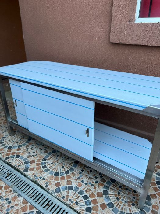 Masă inox la comandă