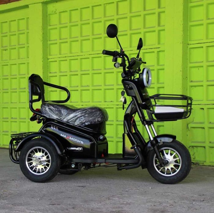 Двуместна електрическа триколка MaxMotors Pudding 1800W-48V-20Ah-BLACK